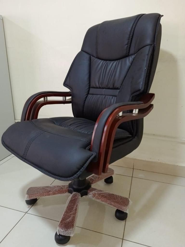 Director's Executive Leather Office Chair - Image 2