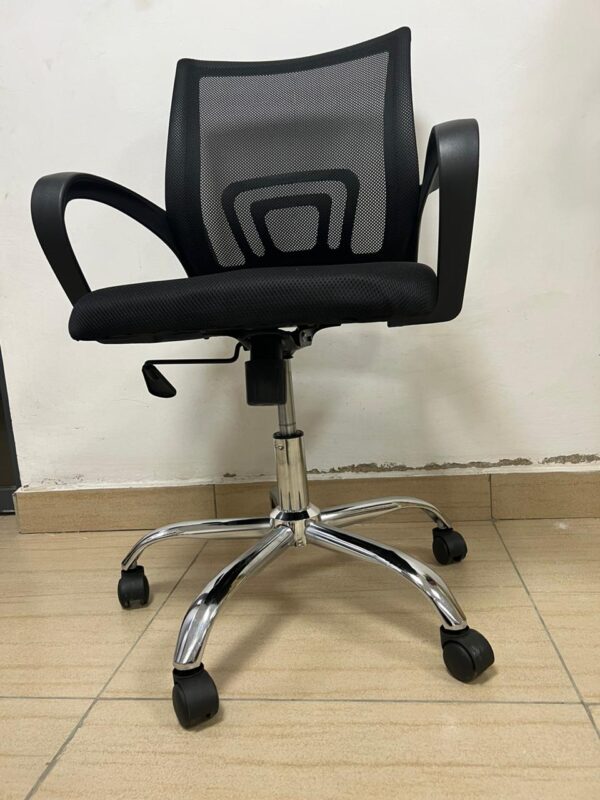 Mesh Office Chair With Knob. - Image 4
