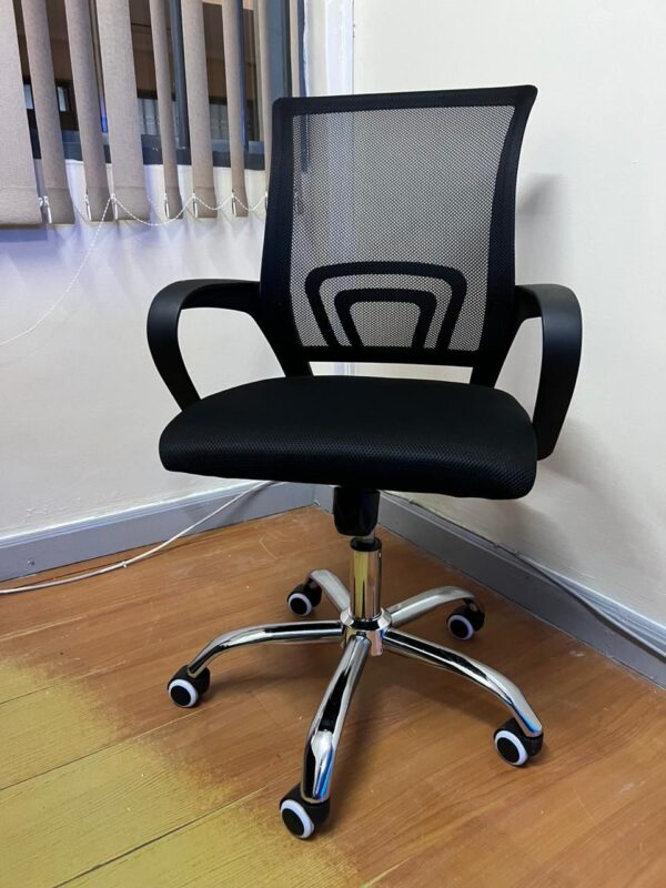 Mesh Office Chair With Knob. - Image 3