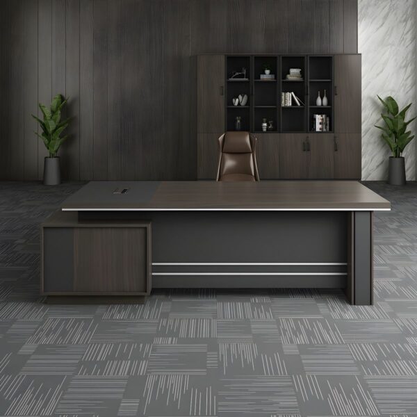 Executive Office Desk 1.6M - Image 2